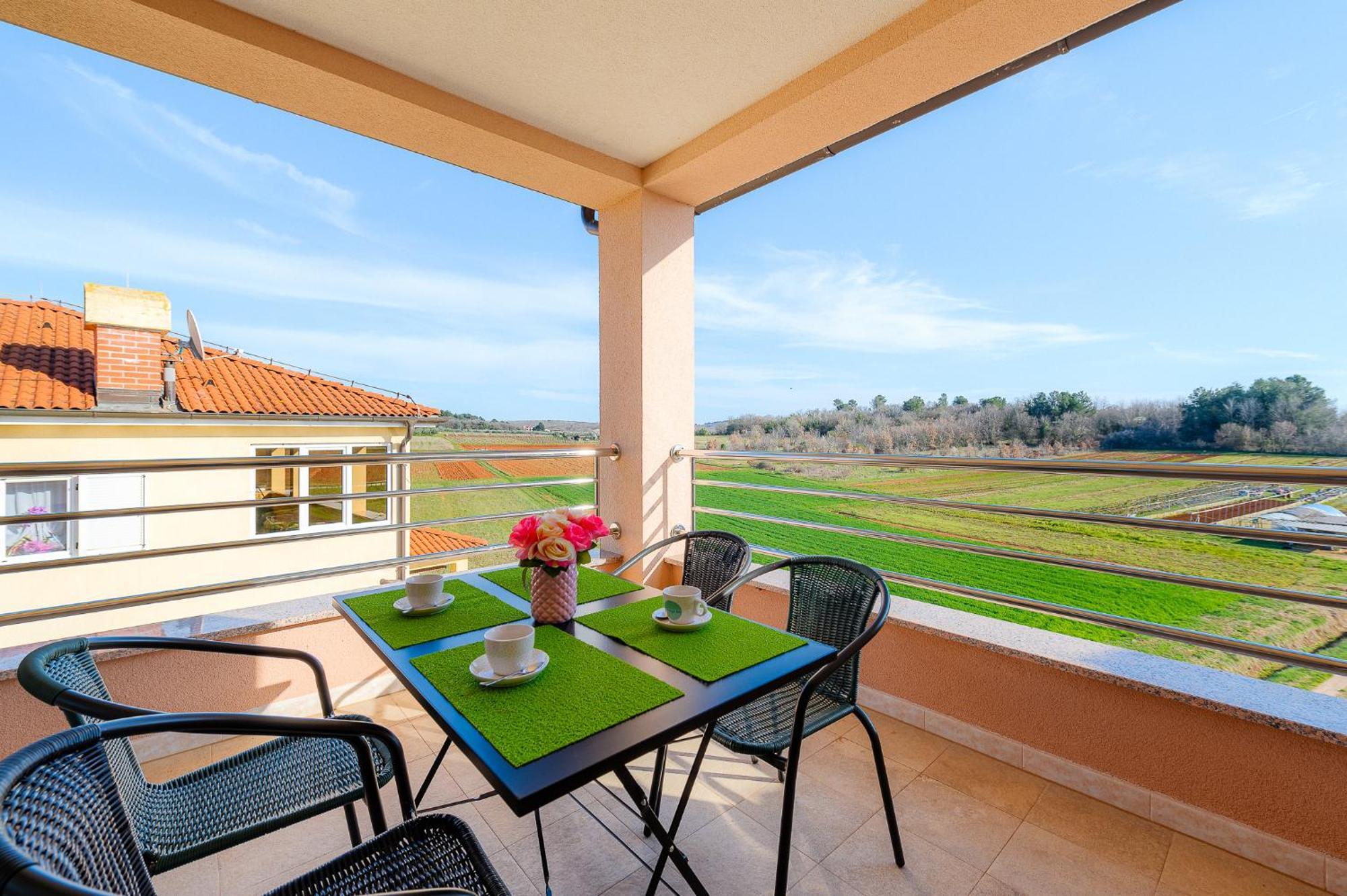 Stancija Amorozo 5 - Apartment N. 7 Poreč Eksteriør bilde