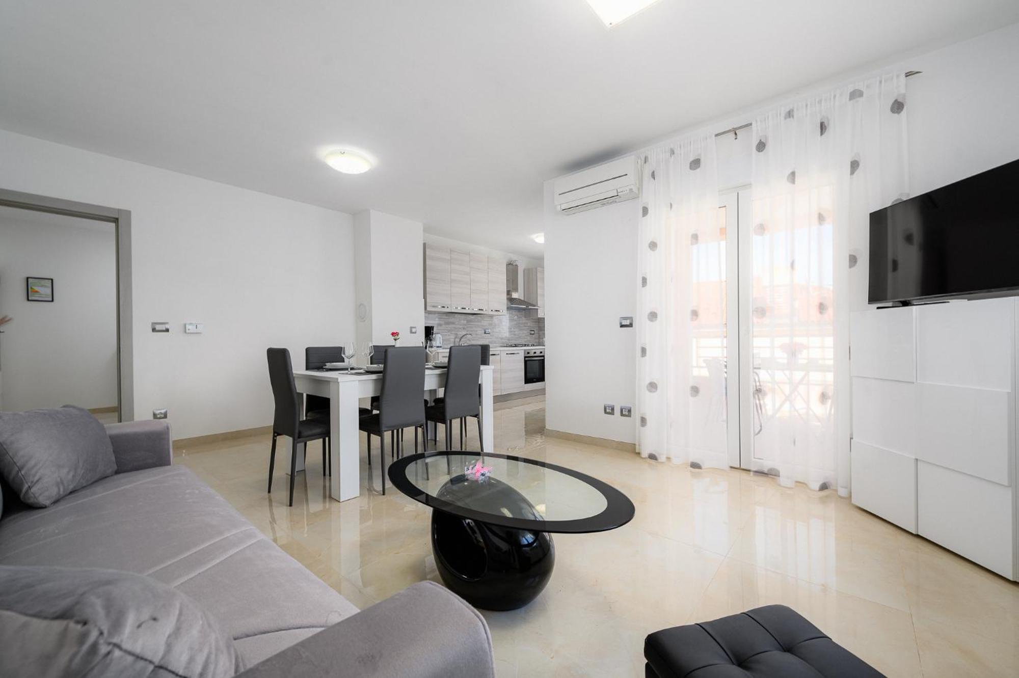 Stancija Amorozo 5 - Apartment N. 7 Poreč Eksteriør bilde