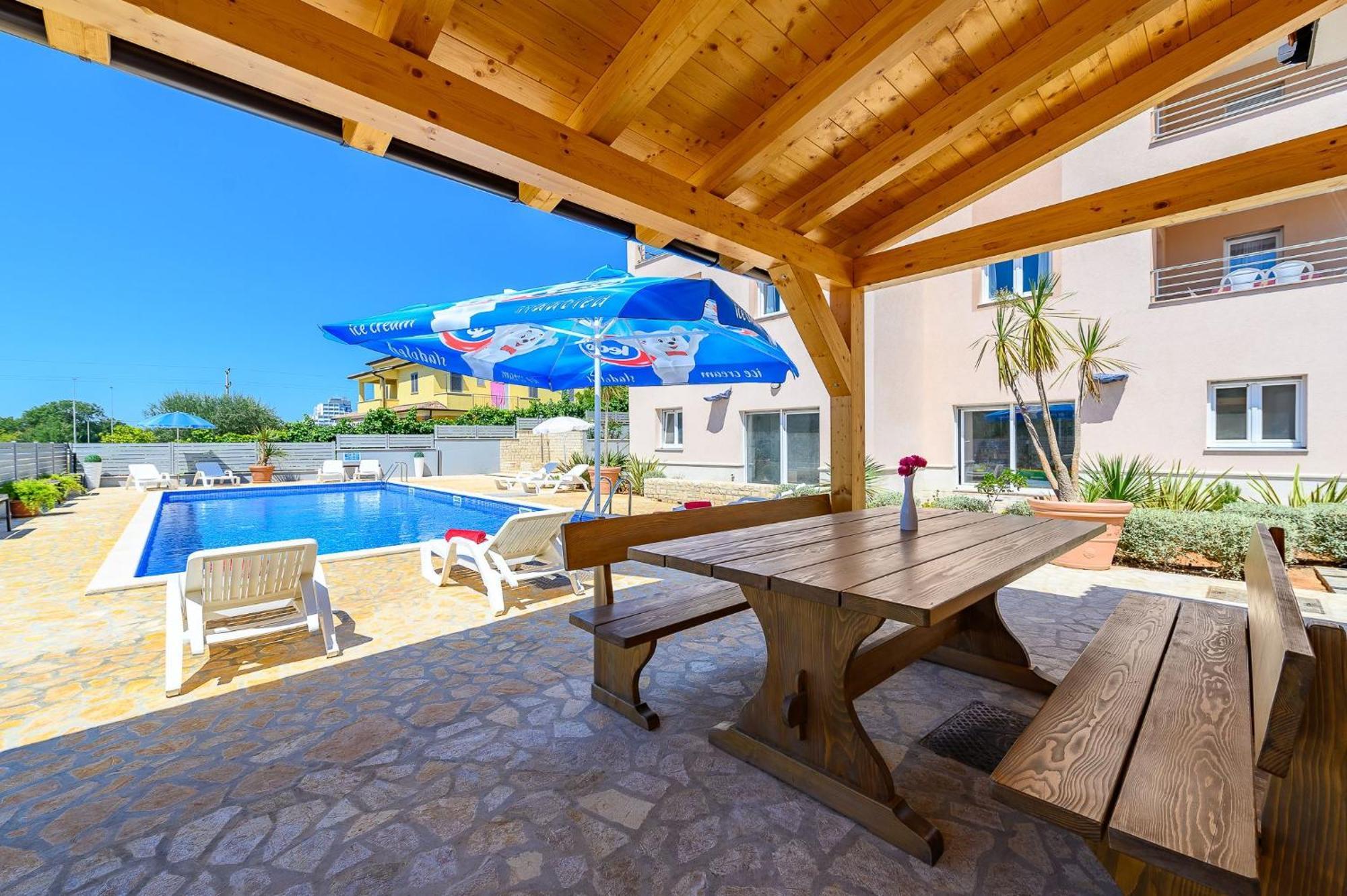 Stancija Amorozo 5 - Apartment N. 7 Poreč Eksteriør bilde